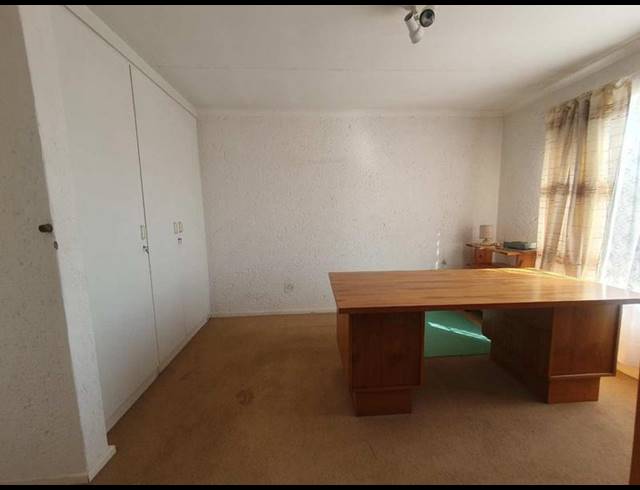 3 BEDROOM TOWNHOUSE FOR SALE IN BASSONIA